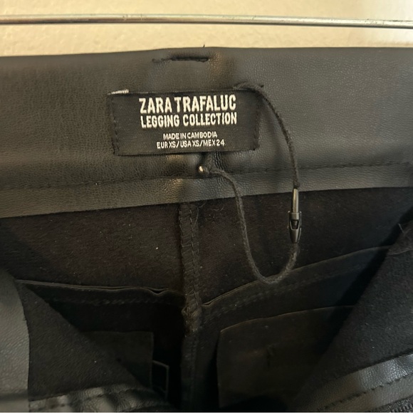 Zara Trafaluc Legging Collection Black Ankle Zip Faux Leather Pants - Picture 5 of 8